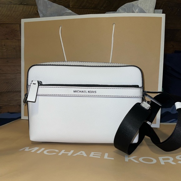 Michael Kors Mens Crossbody